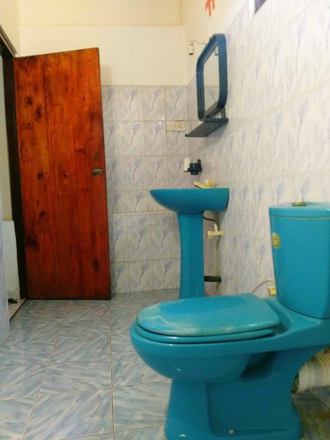 Sunnys Beach Guest House Хиккадува Экстерьер фото